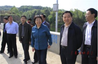 �¿��г������������ݼ���Ѵ����