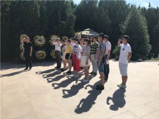 ���������ѧУ��֧����չ�ιۺ�ɫ�����������⵳�ջ